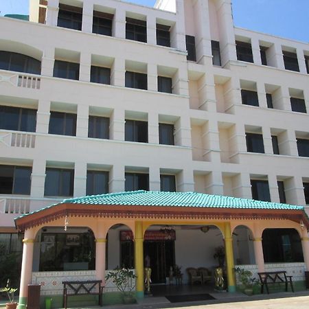 Royal Jommanee Hotel Nongkhai ノーンカーイ エクステリア 写真