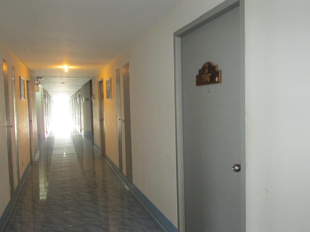 Royal Jommanee Hotel Nongkhai ノーンカーイ 部屋 写真